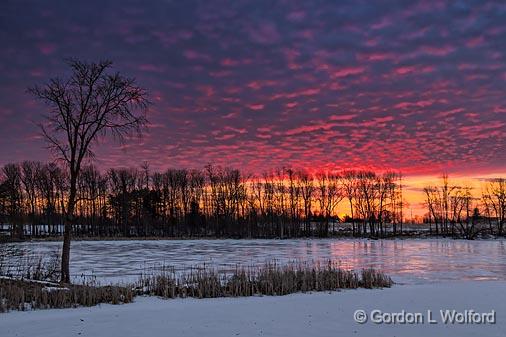 Rideau Canal Sunrise_06272-5.jpg - Photographed along the Rideau Canal Waterway near Smiths Falls, Ontario, Canada.